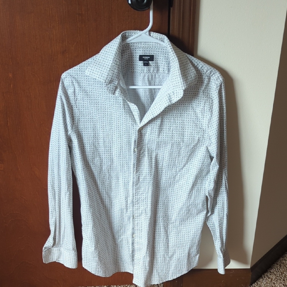 Express White Casual Button Down Shirt with Traditional Collar